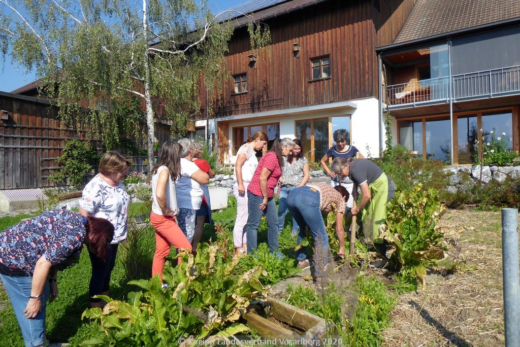 „Hol dir den Sommer ins Glas“ Kurs für Kneipp-Funktionäre „Hol dir den Sommer ins Glas“ Kurs für Kneipp-Funktionäre