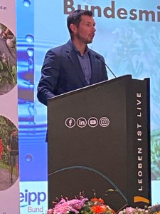 Präsident Georg Jilich - Begrüßung der Teilnehmer Kneipp-MGV-Leoben-3